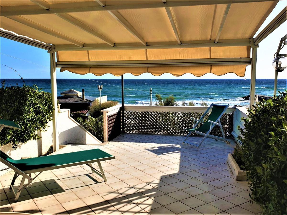 La Villa Fronte Spiaggia Bandiera Blu Sperlonga Exteriér fotografie