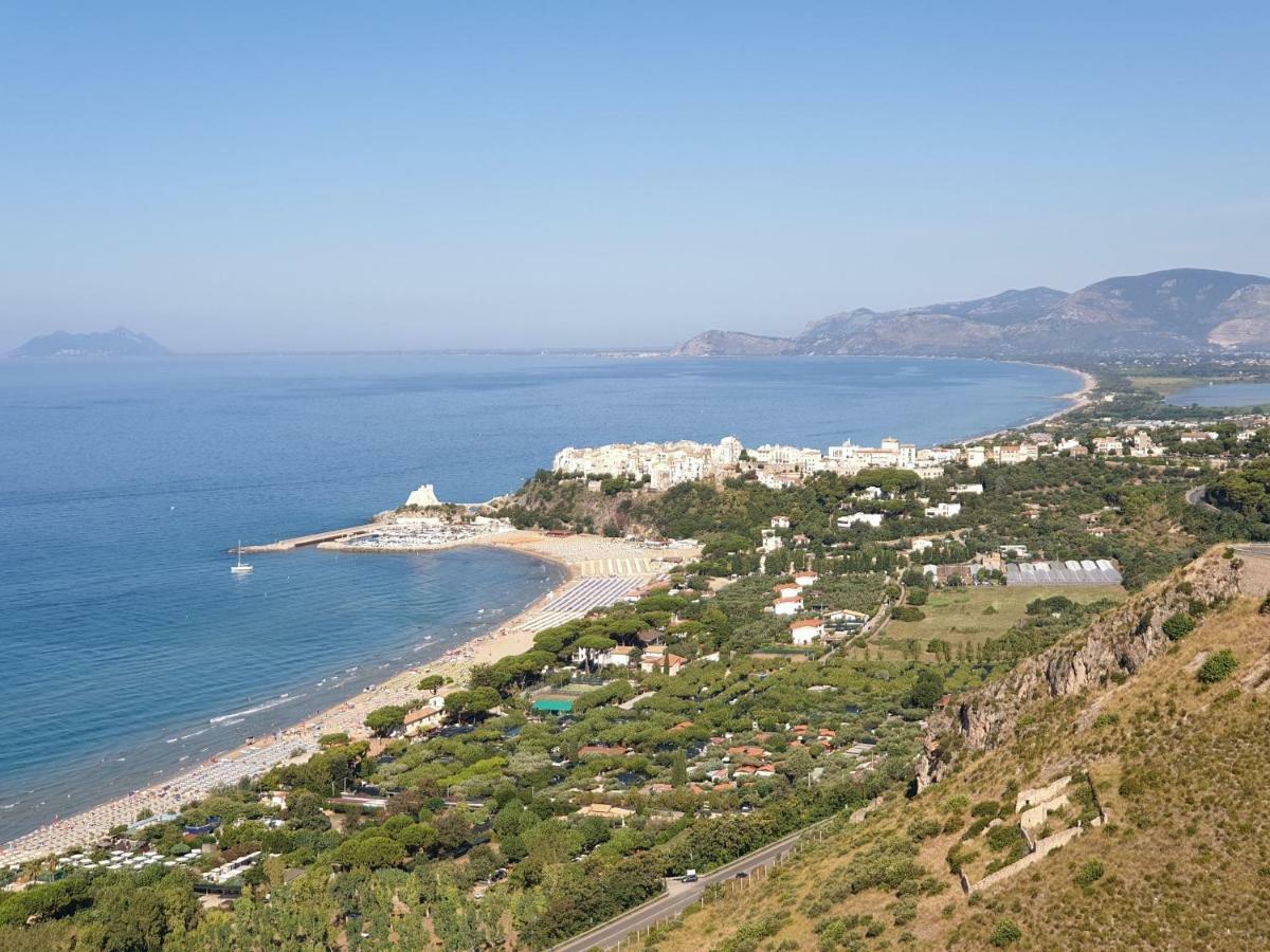 La Villa Fronte Spiaggia Bandiera Blu Sperlonga Exteriér fotografie