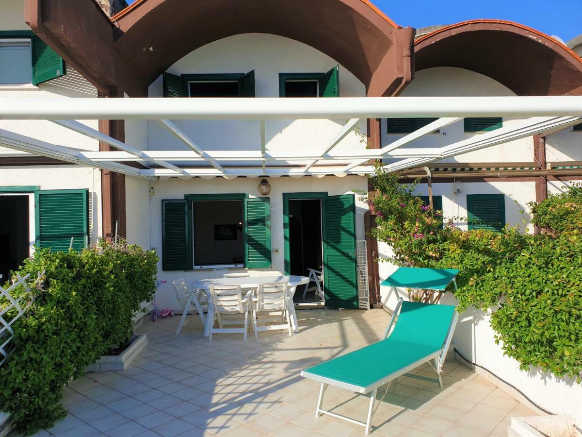 La Villa Fronte Spiaggia Bandiera Blu Sperlonga Exteriér fotografie